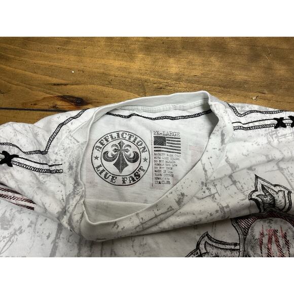 AFFLICTION Y2K Shirt Men’s White Size 2XL Distressed Cross Grunge Punk - Picture 2 of 8